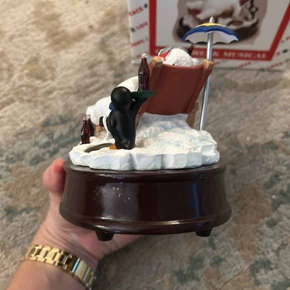 VTG House of Lloyd Christmas Around the World Coca Cola Cool Break Musical 1997 - Picture 6 of 10